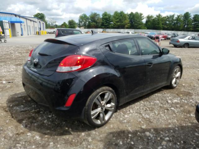 Photo 3 VIN: KMHTC6AD2CU058077 - HYUNDAI VELOSTER 