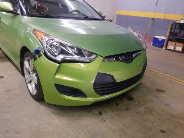 Photo 8 VIN: KMHTC6AD2CU070357 - HYUNDAI VELOSTER 