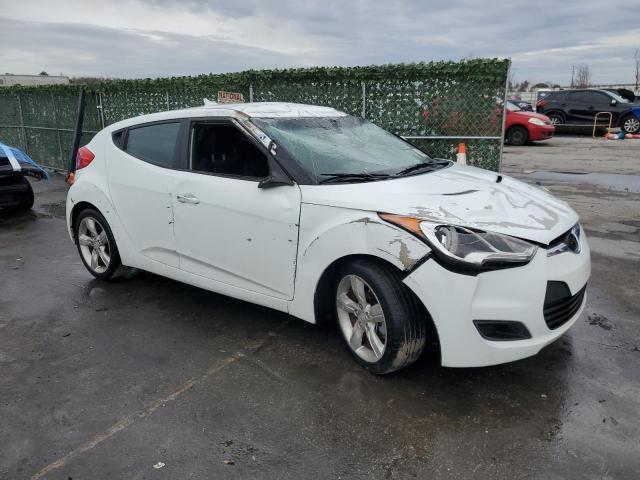 Photo 3 VIN: KMHTC6AD2DU094501 - HYUNDAI VELOSTER 