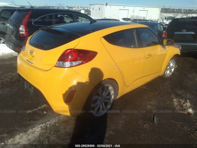 Photo 3 VIN: KMHTC6AD2DU111216 - HYUNDAI VELOSTER 