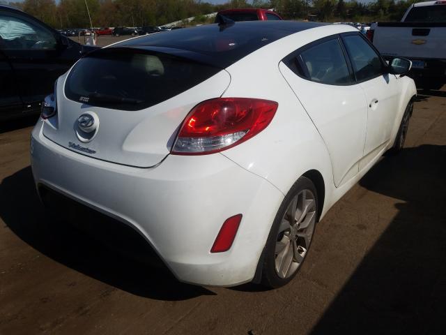 Photo 3 VIN: KMHTC6AD2DU116433 - HYUNDAI VELOSTER 