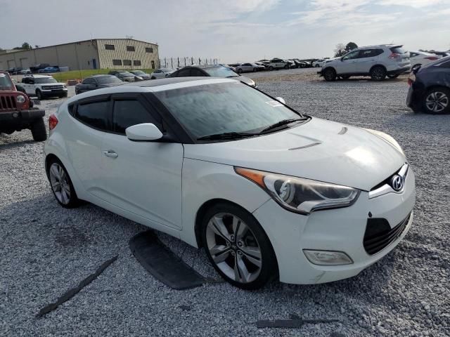 Photo 3 VIN: KMHTC6AD2DU121499 - HYUNDAI VELOSTER 