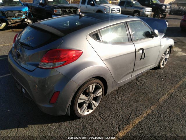 Photo 3 VIN: KMHTC6AD2DU123494 - HYUNDAI VELOSTER 