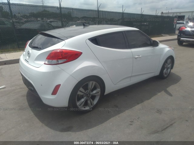 Photo 3 VIN: KMHTC6AD2EU182661 - HYUNDAI VELOSTER 