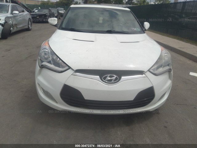 Photo 5 VIN: KMHTC6AD2EU182661 - HYUNDAI VELOSTER 