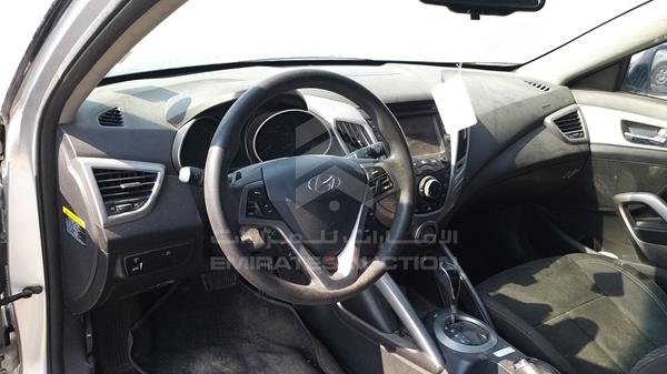 Photo 13 VIN: KMHTC6AD2EU183356 - HYUNDAI VELOSTER 