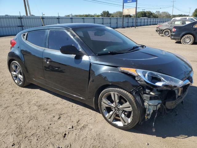 Photo 3 VIN: KMHTC6AD2FU231178 - HYUNDAI VELOSTER 