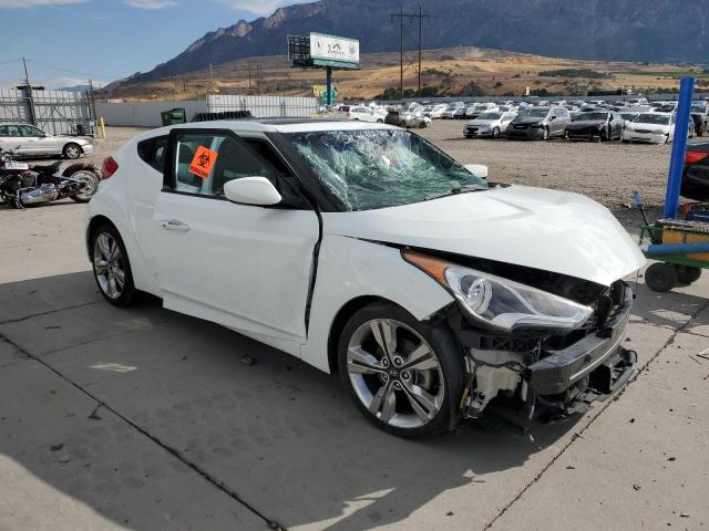 Photo 3 VIN: KMHTC6AD2GU253196 - HYUNDAI VELOSTER 