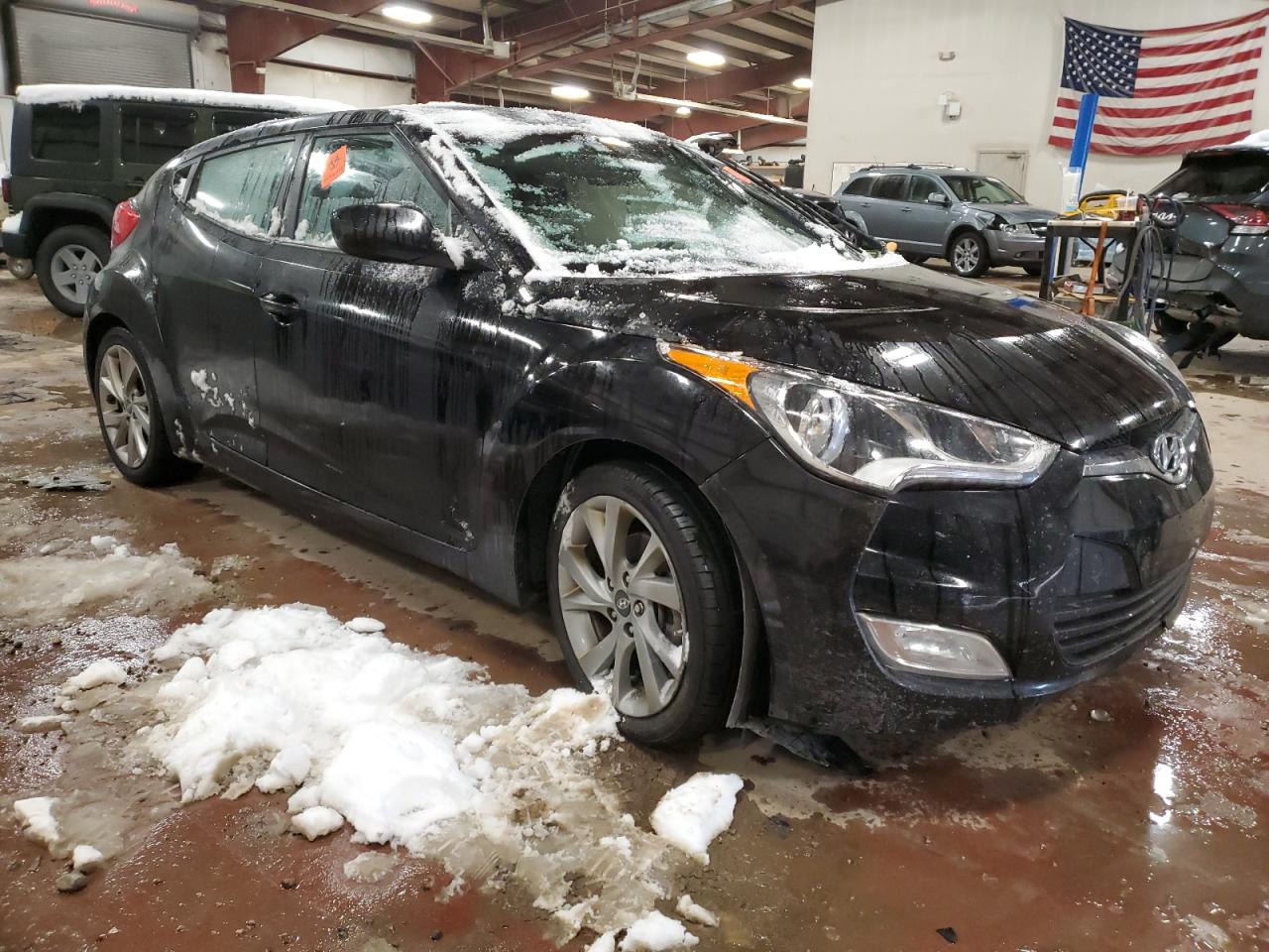 Photo 3 VIN: KMHTC6AD2HU307419 - HYUNDAI VELOSTER 