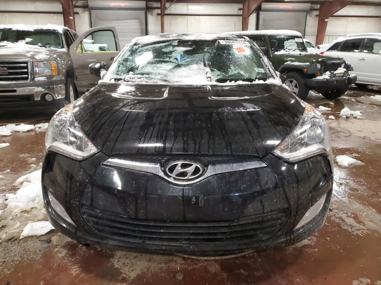 Photo 4 VIN: KMHTC6AD2HU307419 - HYUNDAI VELOSTER 