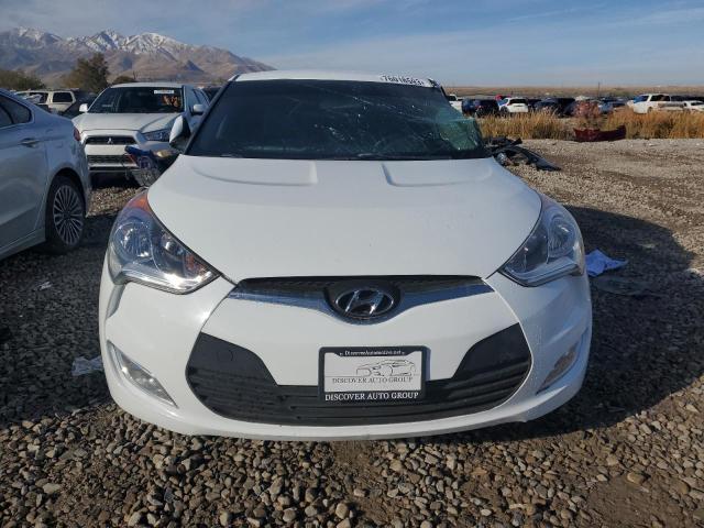 Photo 4 VIN: KMHTC6AD2HU311051 - HYUNDAI VELOSTER 