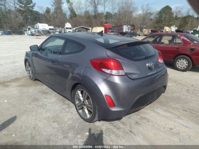 Photo 2 VIN: KMHTC6AD2HU320445 - HYUNDAI VELOSTER 