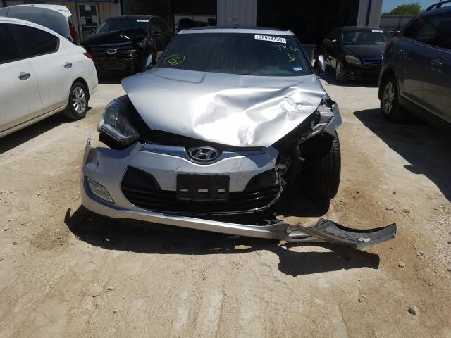 Photo 8 VIN: KMHTC6AD2HU322468 - HYUNDAI VELOSTER 