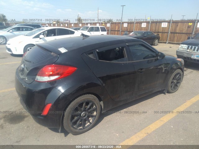 Photo 3 VIN: KMHTC6AD3CU022799 - HYUNDAI VELOSTER 