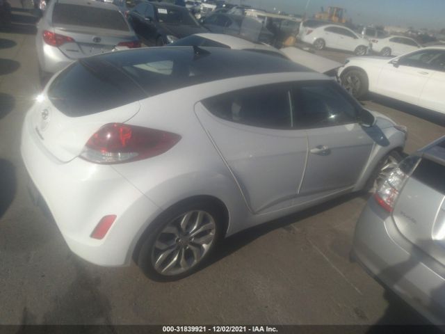 Photo 3 VIN: KMHTC6AD3CU024147 - HYUNDAI VELOSTER 