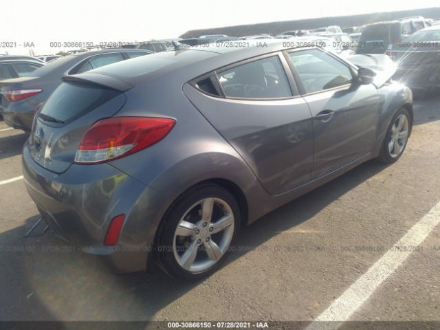 Photo 3 VIN: KMHTC6AD3CU042275 - HYUNDAI VELOSTER 