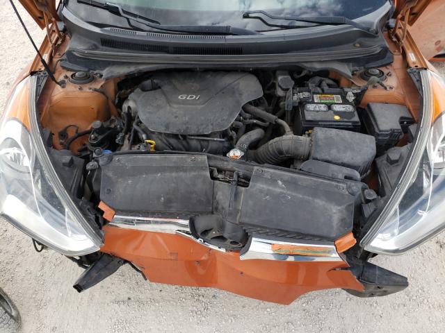 Photo 6 VIN: KMHTC6AD3CU052434 - HYUNDAI VELOSTER 