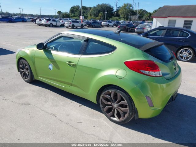 Photo 2 VIN: KMHTC6AD3CU062543 - HYUNDAI VELOSTER 