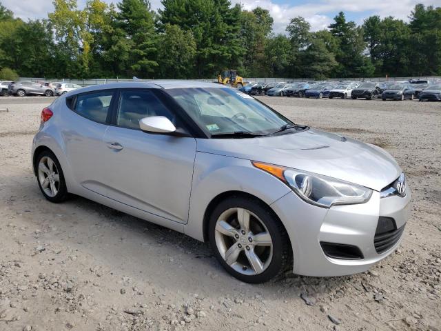 Photo 3 VIN: KMHTC6AD3CU066754 - HYUNDAI VELOSTER 