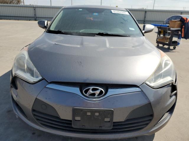 Photo 4 VIN: KMHTC6AD3CU075048 - HYUNDAI VELOSTER 