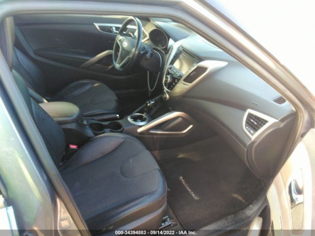 Photo 4 VIN: KMHTC6AD3CU082775 - HYUNDAI VELOSTER 