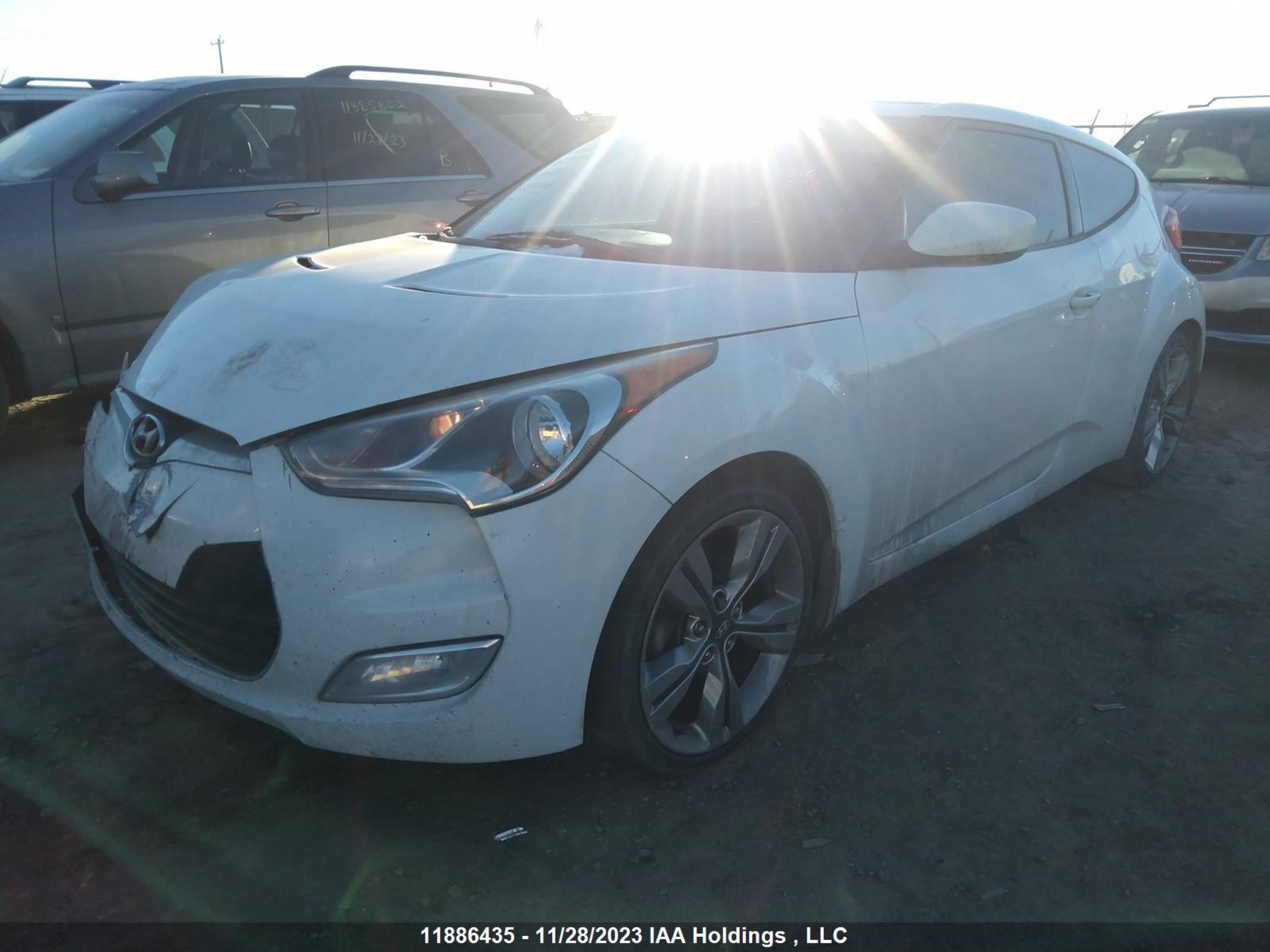 Photo 1 VIN: KMHTC6AD3CU083411 - HYUNDAI VELOSTER 