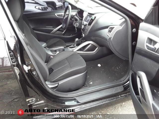 Photo 4 VIN: KMHTC6AD3DU088464 - HYUNDAI VELOSTER 