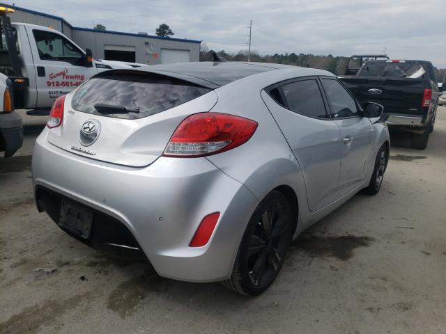 Photo 3 VIN: KMHTC6AD3DU093082 - HYUNDAI VELOSTER 