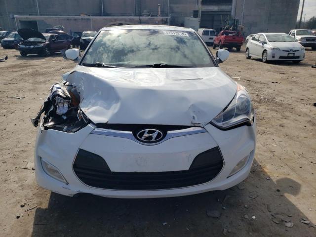 Photo 4 VIN: KMHTC6AD3DU095219 - HYUNDAI VELOSTER 