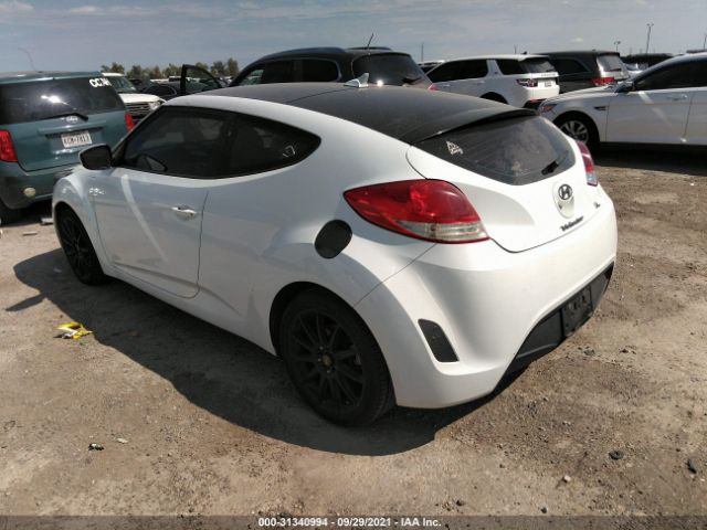 Photo 2 VIN: KMHTC6AD3DU098072 - HYUNDAI VELOSTER 