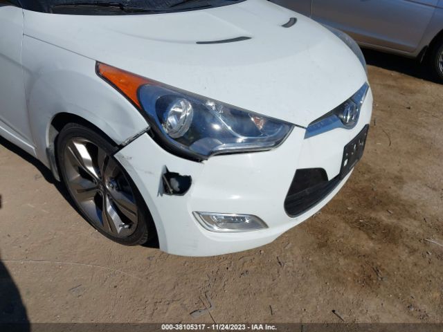 Photo 5 VIN: KMHTC6AD3DU103559 - HYUNDAI VELOSTER 