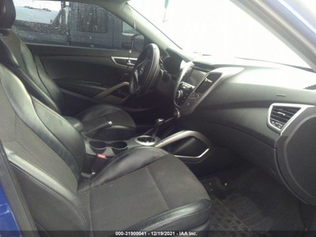 Photo 4 VIN: KMHTC6AD3DU123259 - HYUNDAI VELOSTER 