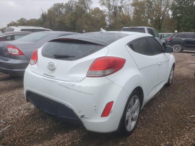 Photo 3 VIN: KMHTC6AD3DU128378 - HYUNDAI VELOSTER 