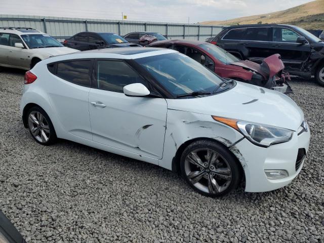 Photo 3 VIN: KMHTC6AD3DU149960 - HYUNDAI VELOSTER 