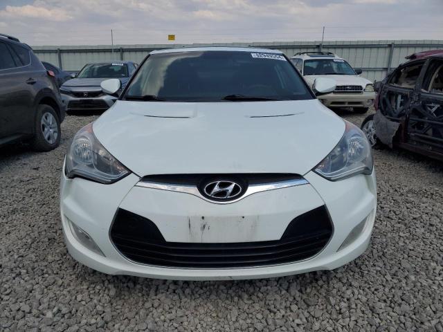 Photo 4 VIN: KMHTC6AD3DU149960 - HYUNDAI VELOSTER 