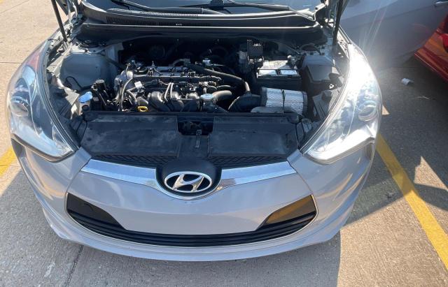 Photo 6 VIN: KMHTC6AD3DU153782 - HYUNDAI VELOSTER 