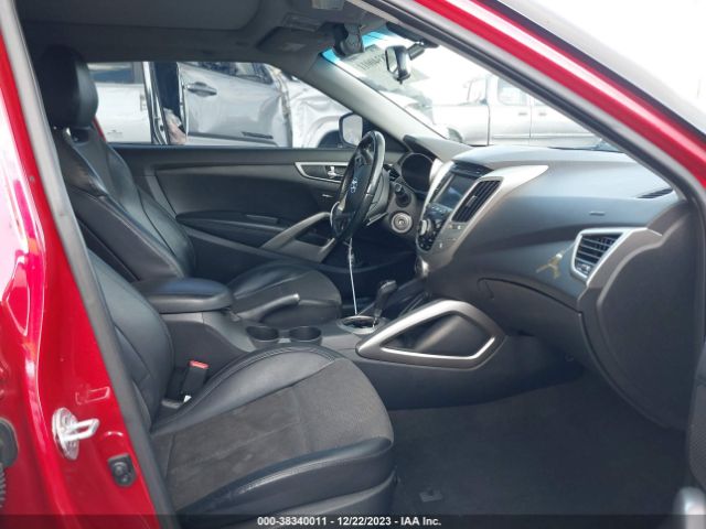 Photo 4 VIN: KMHTC6AD3DU166922 - HYUNDAI VELOSTER 