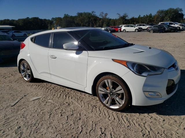 Photo 3 VIN: KMHTC6AD3DU171621 - HYUNDAI VELOSTER 