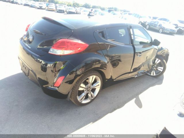 Photo 3 VIN: KMHTC6AD3EU182863 - HYUNDAI VELOSTER 