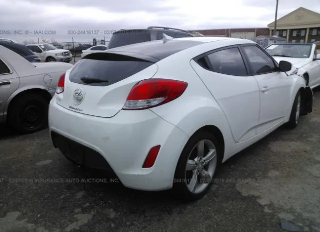 Photo 3 VIN: KMHTC6AD3EU217921 - HYUNDAI VELOSTER 