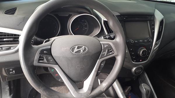 Photo 10 VIN: KMHTC6AD3FU228533 - HYUNDAI VELOSTER 