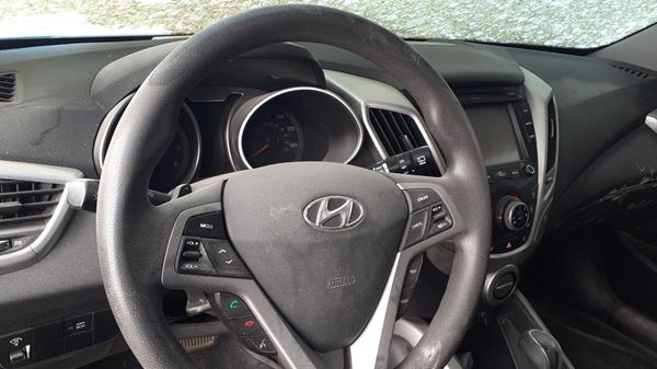 Photo 12 VIN: KMHTC6AD3FU228533 - HYUNDAI VELOSTER 