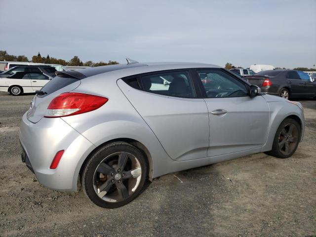 Photo 2 VIN: KMHTC6AD3FU228564 - HYUNDAI VELOSTER 