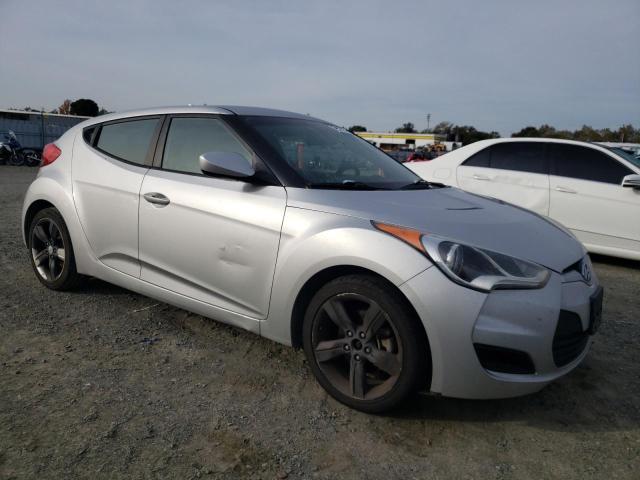 Photo 3 VIN: KMHTC6AD3FU228564 - HYUNDAI VELOSTER 