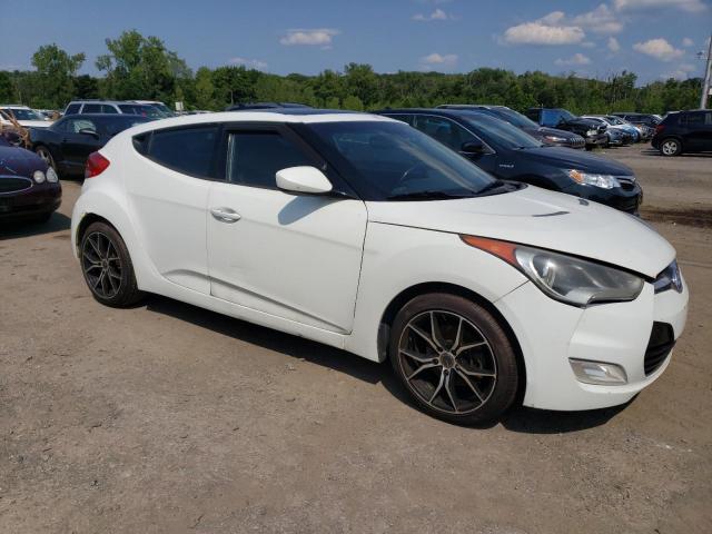 Photo 3 VIN: KMHTC6AD3FU230654 - HYUNDAI VELOSTER 