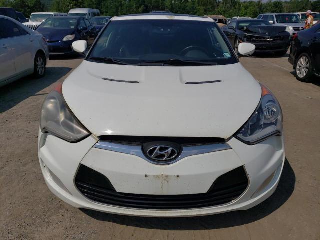 Photo 4 VIN: KMHTC6AD3FU230654 - HYUNDAI VELOSTER 