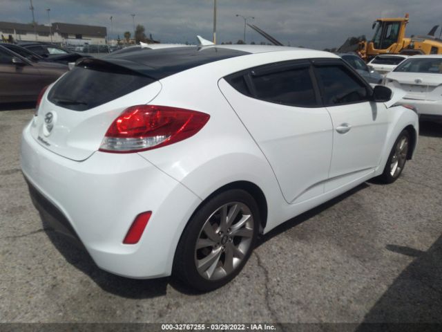 Photo 3 VIN: KMHTC6AD3GU270749 - HYUNDAI VELOSTER 