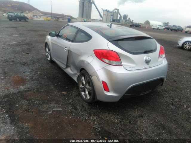 Photo 2 VIN: KMHTC6AD3GU282576 - HYUNDAI VELOSTER 