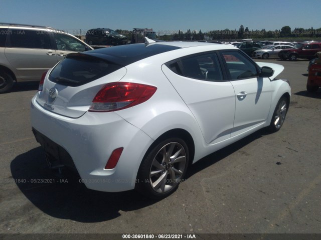 Photo 3 VIN: KMHTC6AD3GU288264 - HYUNDAI VELOSTER 