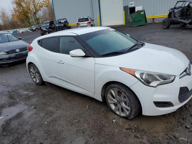 Photo 3 VIN: KMHTC6AD3GU292685 - HYUNDAI VELOSTER 